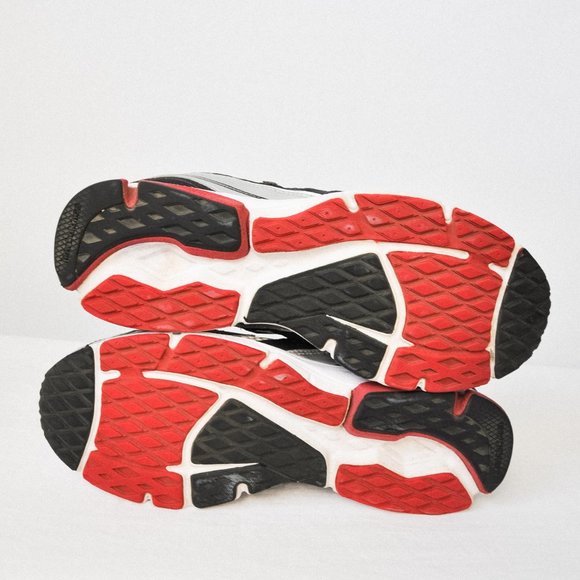 New Balance 580 v2 Silver Sneakers - Picture 10 of 12